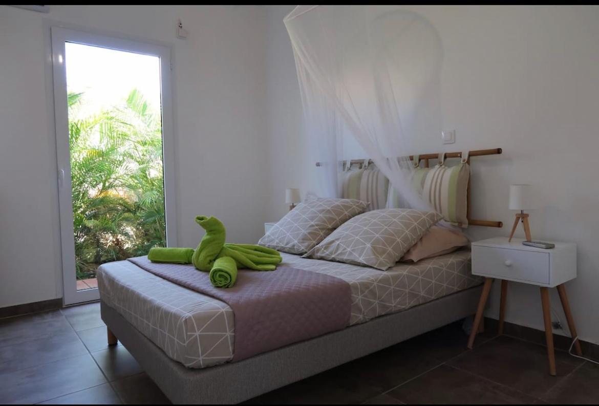 Villa Ana 5 Minutes A Pied Des Plages Sainte-Anne  Bagian luar foto