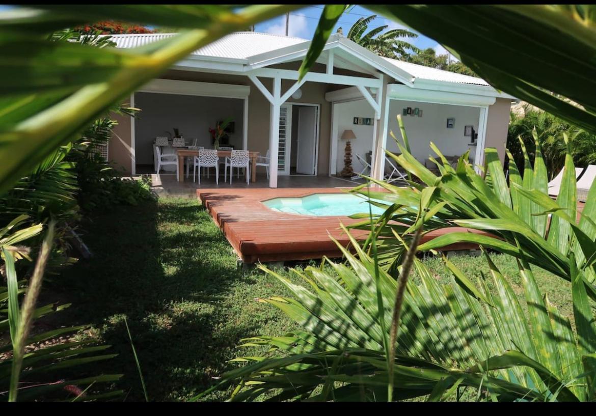 Villa Ana 5 Minutes A Pied Des Plages Sainte-Anne  Bagian luar foto